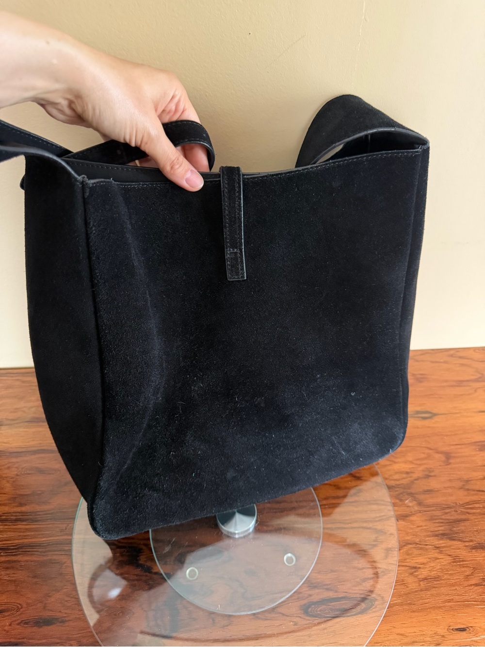Black Hobo Shoulder Bag - Slouchy Minimalist Style (Needs Repair) - Picture 11 of 16